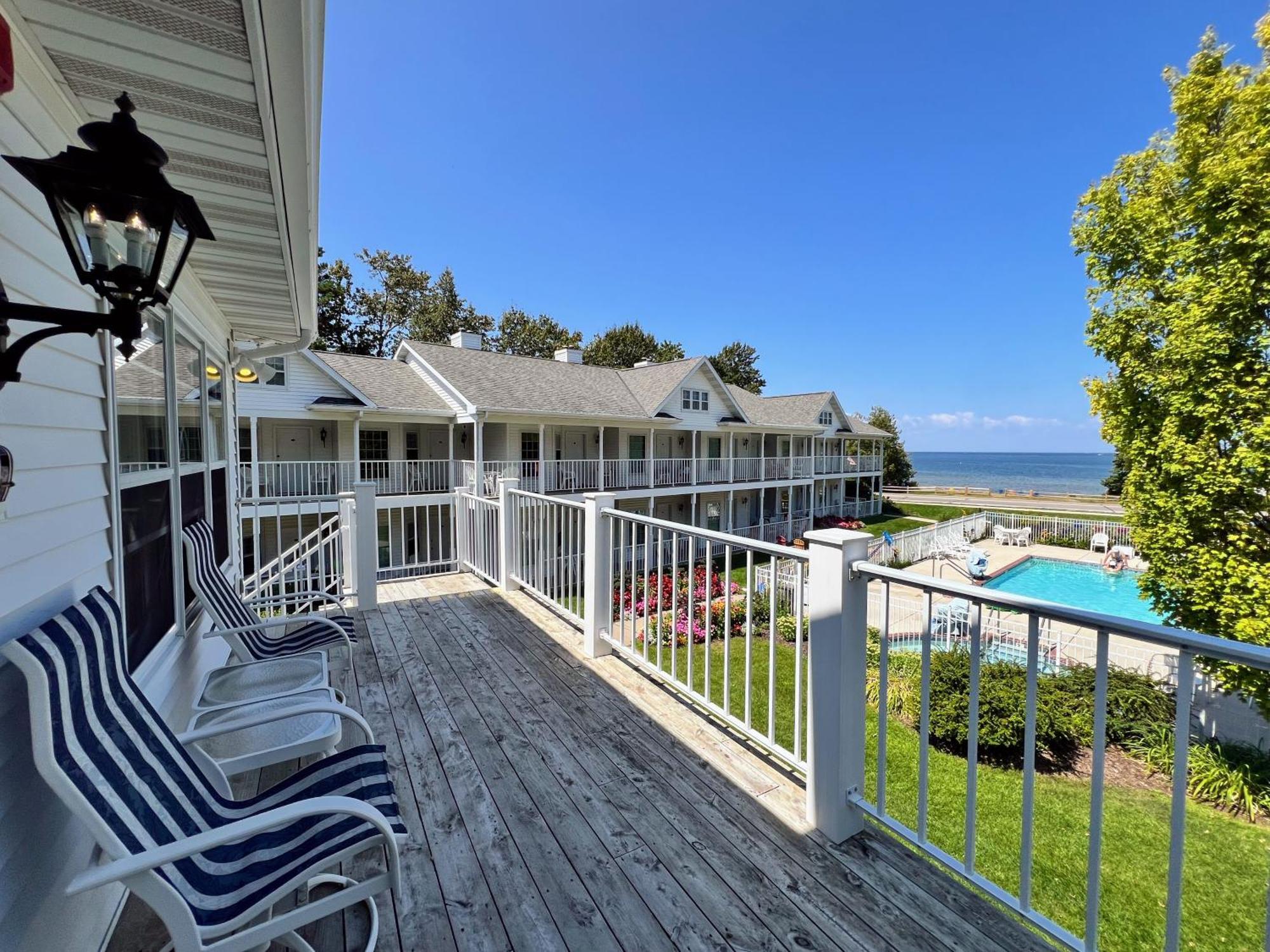Bay Breeze Resort Ephraim Esterno foto