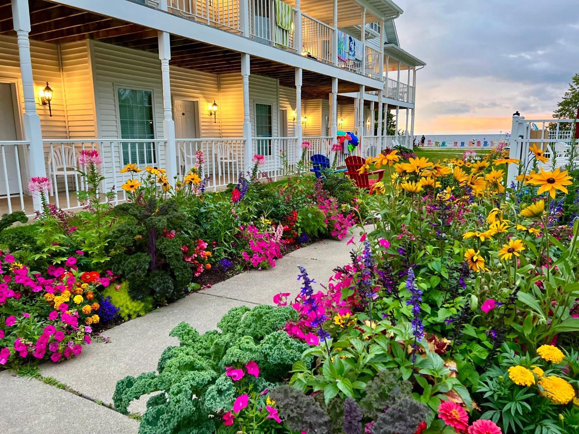 Bay Breeze Resort Ephraim Esterno foto